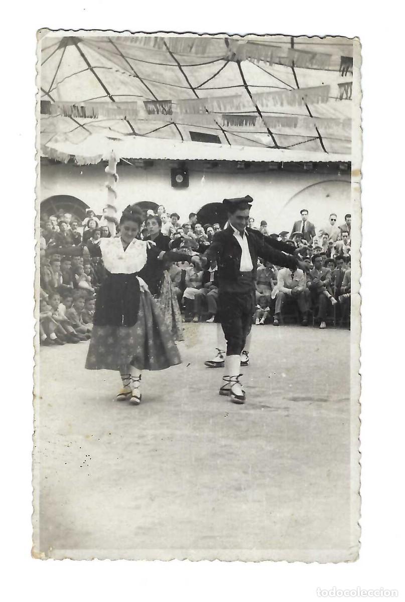 Fotograf&iacute;a antigua: FOTOGRAF&Iacute;A- BAILE FIESTA TRADICIONAL. CASTELLSER&Agrave;. FOTOS CENDR&Oacute;S