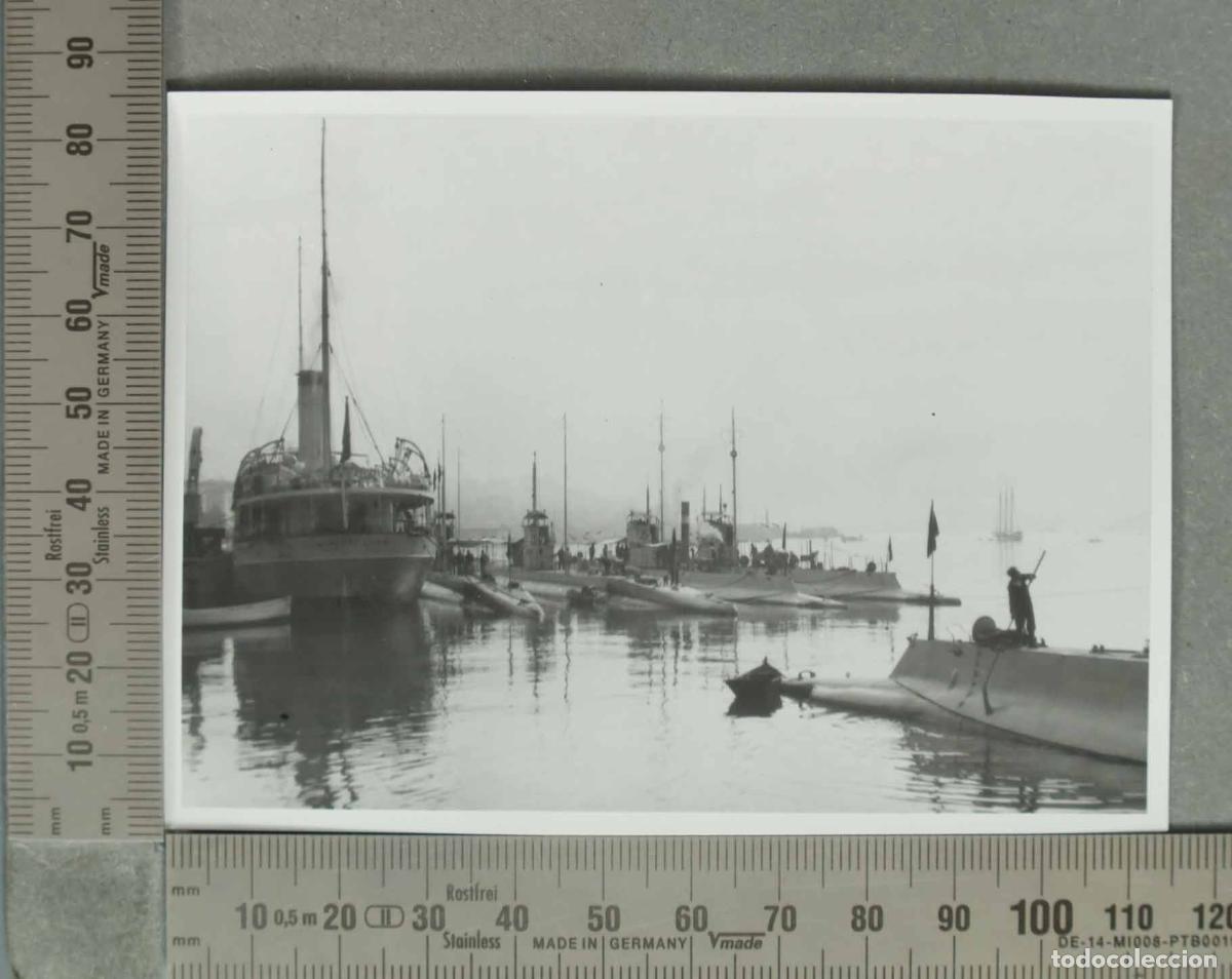 Fotografia antiga: FOTOGRAFIA. PUERTO SANTANDER CON SUBMARINOS. HACIA 1940