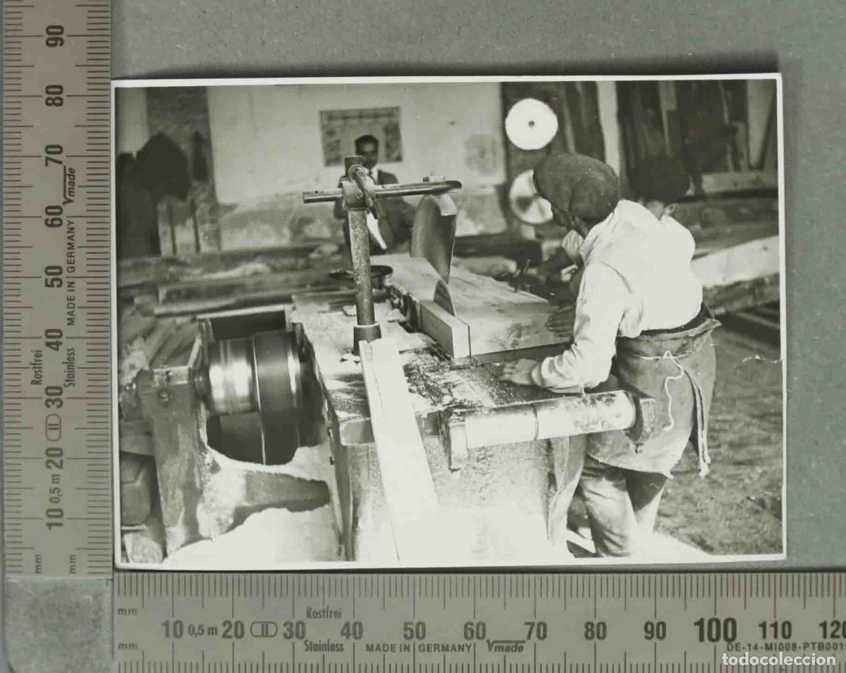Fotograf&iacute;a antigua: FOTOGRAFIA. CARPINTERIA. VALSAIN 14 SEPT 1940