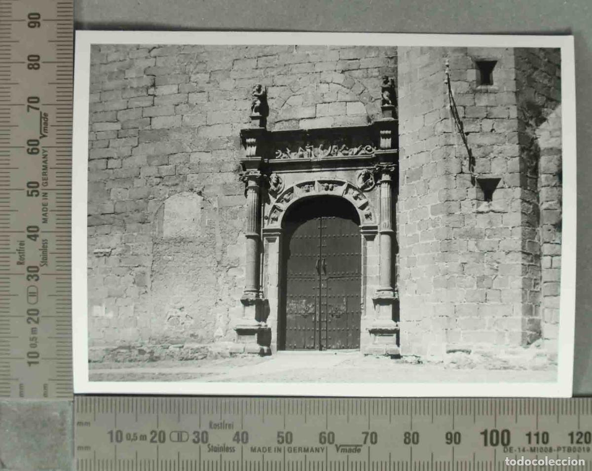 Fotografia antiga: FOTOGRAFIA. IGLESIA DE SAN MATEO CACERES HACIA 1940