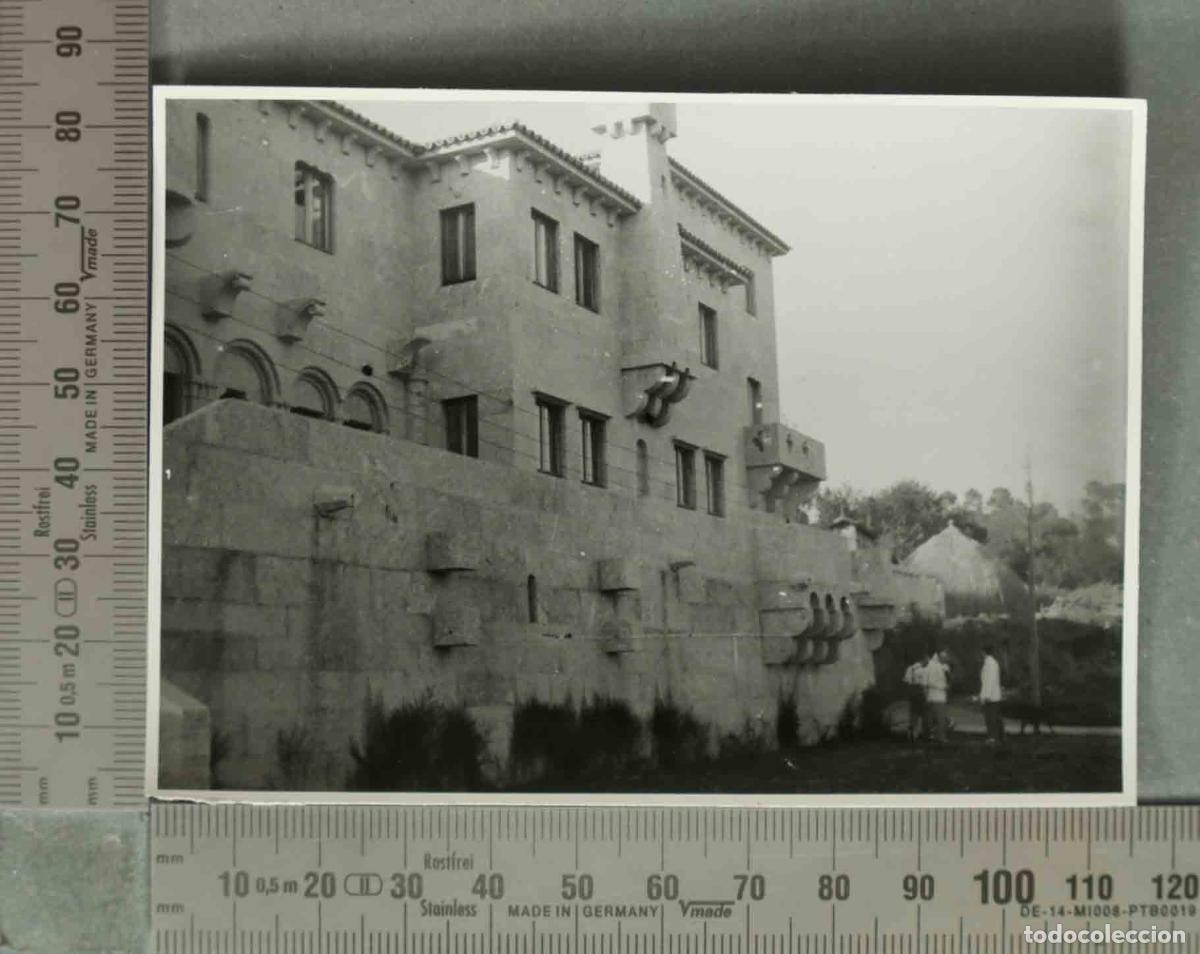 Fotografia antiga: FOTOGRAFIA. VISTA EDIFICION EN SANTIAGO DE COMPOSTELA HACIA 1940