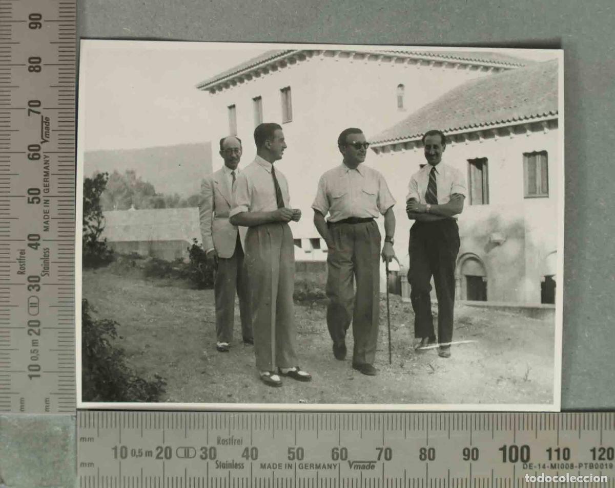 Fotografia antiga: FOTOGRAFIA. HOMBRES EN SANTIAGO DE COMPOSTELA HACIA 1940
