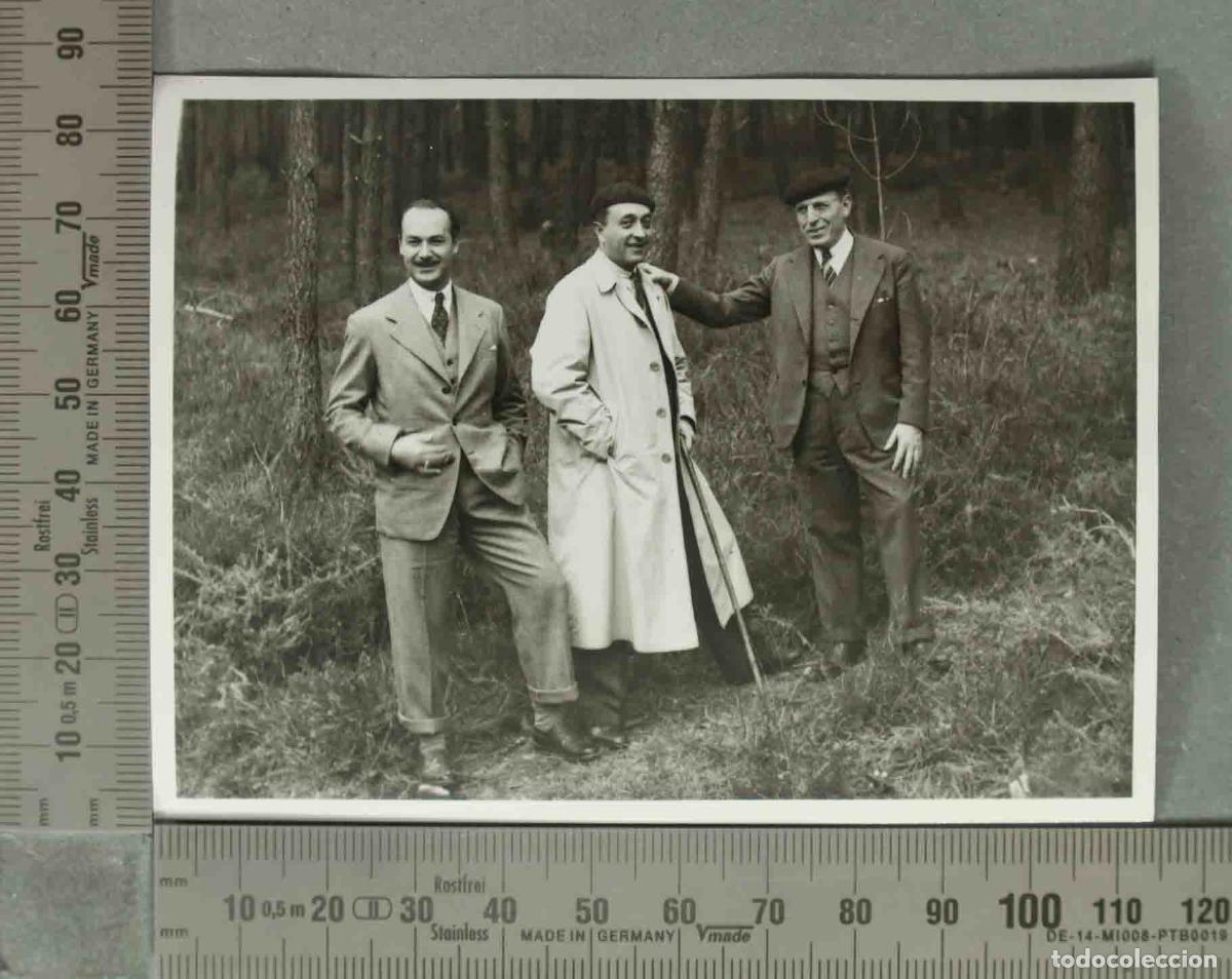 Photographie ancienne: FOTOGRAFIA. HOMBRES EN FONTAO HACIA 1940