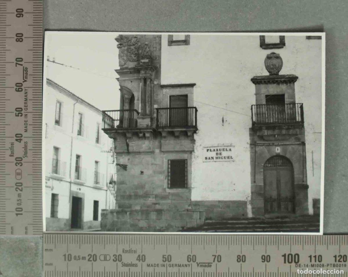 Fotograf&iacute;a antigua: FOTOGRAFIA. PLAZUELA DE SAN MIGUEL. TRUJILLO. HACIA 1940