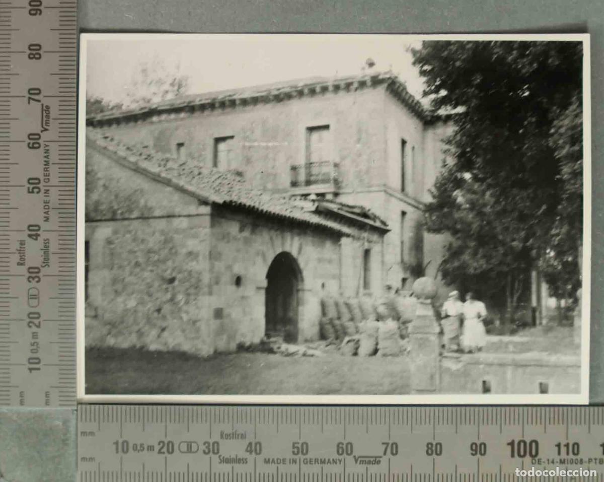 Fotograf&iacute;a antigua: FOTOGRAFIA. VISTA PATIO JARDIN CASONA. BERANGA. HACIA 1940