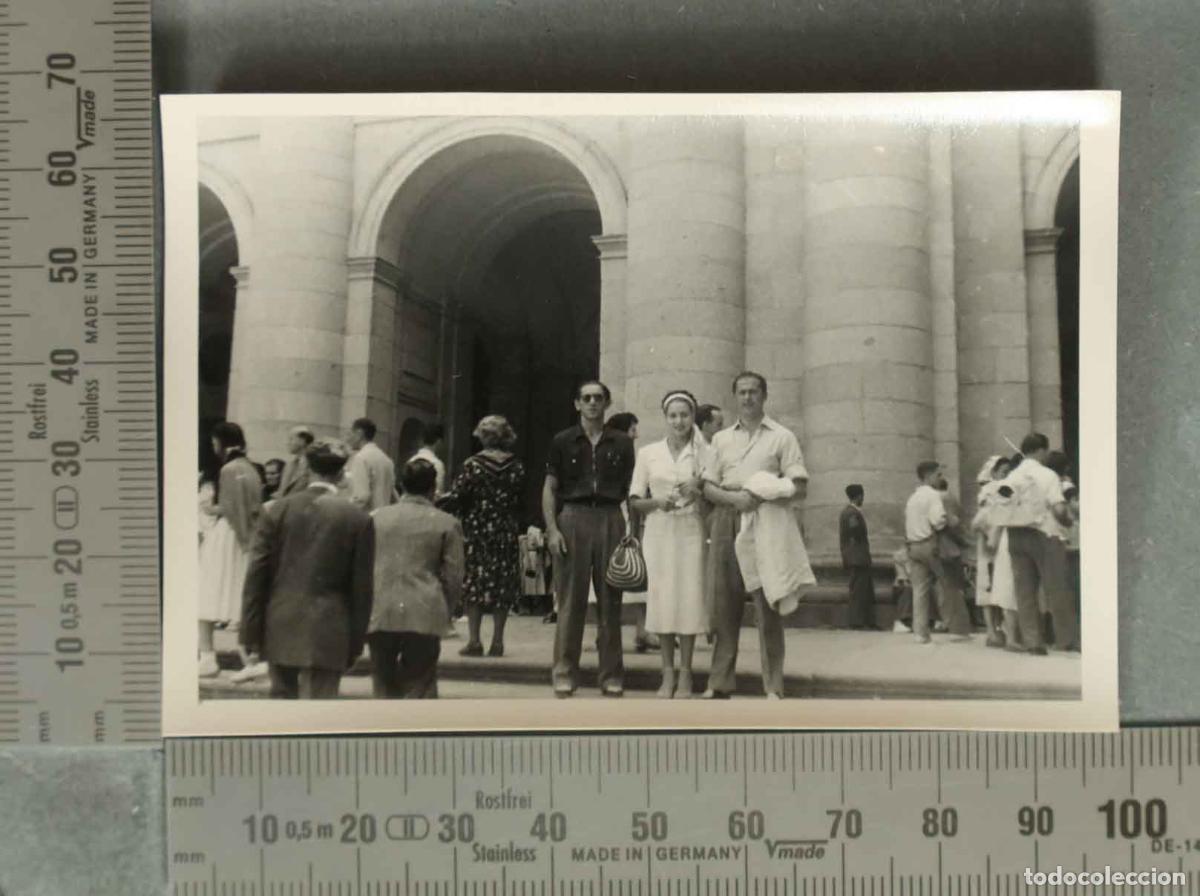 Fotograf&iacute;a antigua: FOTOGRAFIA. VISITA ESCORIAL? HACIA 1940