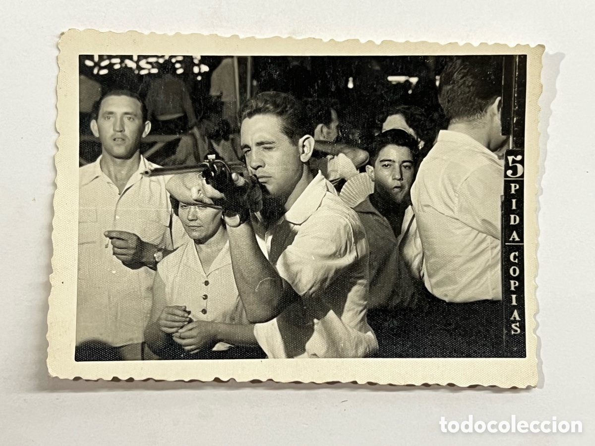 Fotograf&iacute;a antigua: TIRO FOTOGR&Aacute;FICO DE FERIA.. Minuteros.. Disfrutando de la Feria (a.1959)
