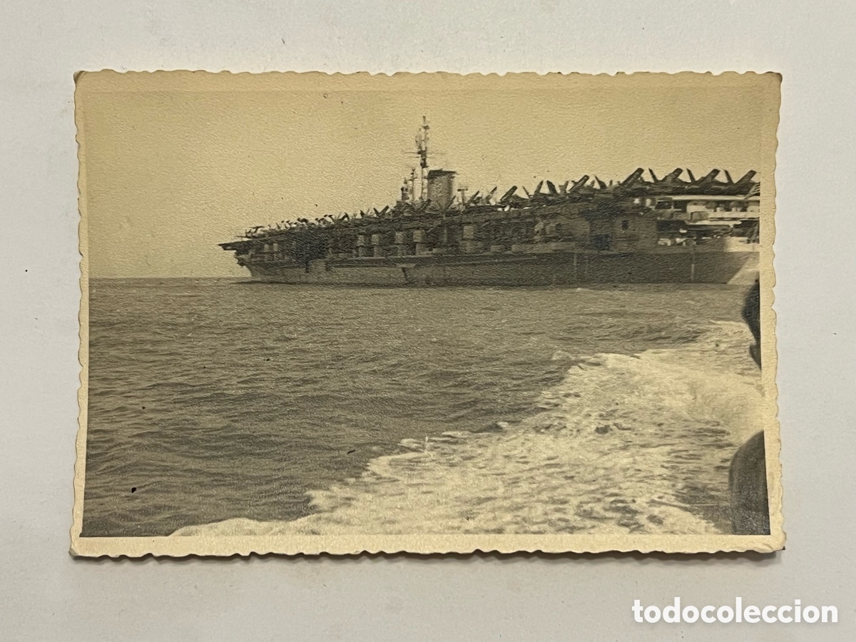 Fotograf&iacute;a antigua: PORTAAVIONES..,desplazamiento de El McDonnell F2H Banshee fue un caza a reacci&oacute;n monoplaza