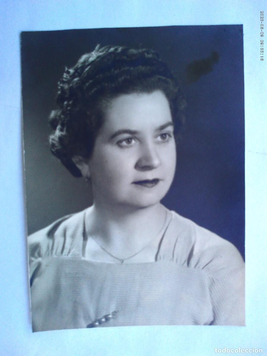 Fotograf&iacute;a antigua: PRECIOSA FOTO DE ESTUDIO DE SE&Ntilde;ORITA , A&Ntilde;OS 40 . DE AKRON , SEVILLA