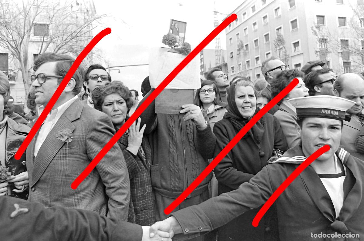Fotograf&iacute;a antigua: Revoluci&oacute;n de los Claveles Portugal - NEGATIVO DE CELULOIDE - A Revolu&ccedil;&atilde;o dos Cravos