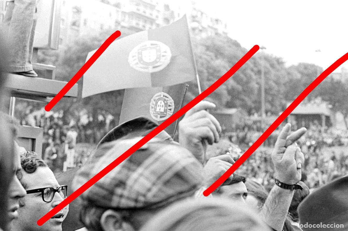Fotograf&iacute;a antigua: Revoluci&oacute;n de los Claveles Portugal - NEGATIVO DE CELULOIDE - A Revolu&ccedil;&atilde;o dos Cravos