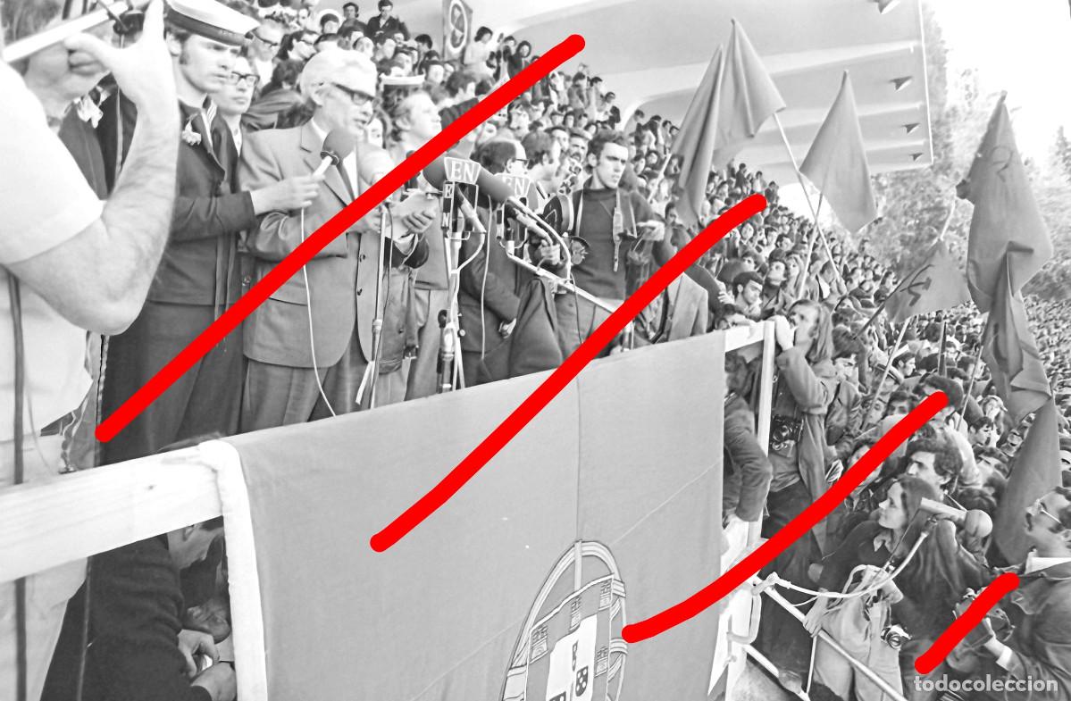 Fotograf&iacute;a antigua: Revoluci&oacute;n de los Claveles Portugal - NEGATIVO DE CELULOIDE - A Revolu&ccedil;&atilde;o dos Cravos