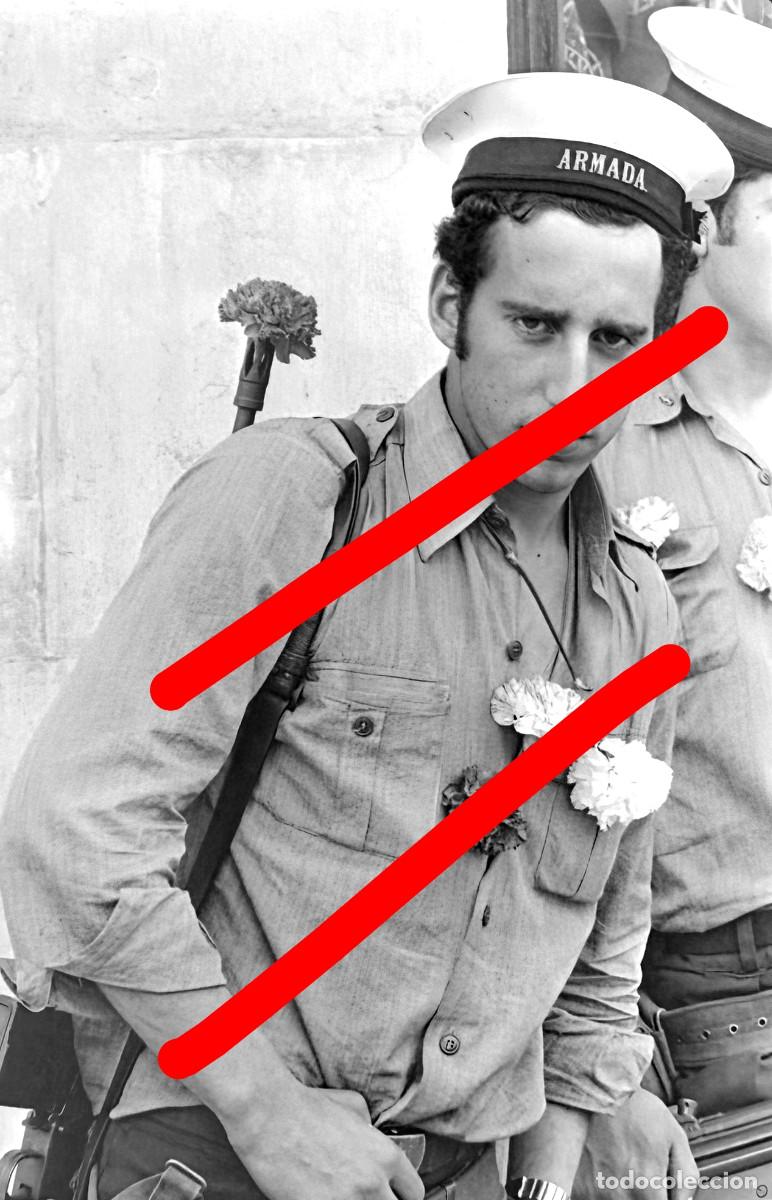 Fotograf&iacute;a antigua: Revoluci&oacute;n de los Claveles Portugal - NEGATIVO DE CELULOIDE - A Revolu&ccedil;&atilde;o dos Cravos