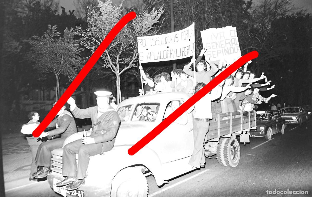 Fotograf&iacute;a antigua: Revoluci&oacute;n de los Claveles Portugal - NEGATIVO DE CELULOIDE - A Revolu&ccedil;&atilde;o dos Cravos
