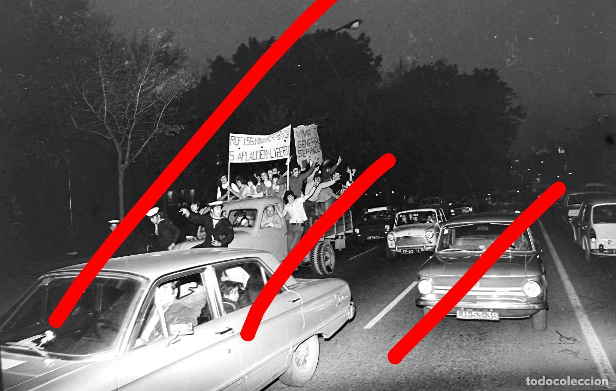 Fotograf&iacute;a antigua: Revoluci&oacute;n de los Claveles Portugal - NEGATIVO DE CELULOIDE - A Revolu&ccedil;&atilde;o dos Cravos