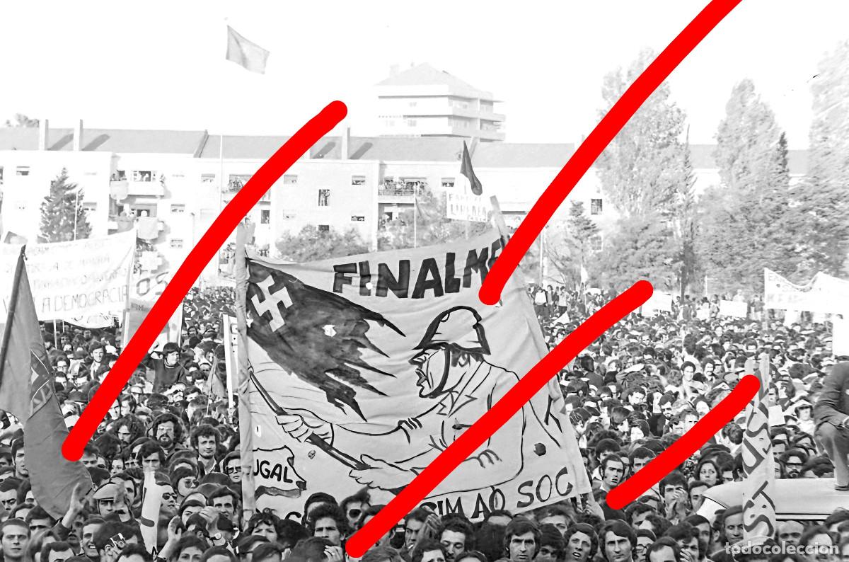 Fotograf&iacute;a antigua: Revoluci&oacute;n de los Claveles Portugal - NEGATIVO DE CELULOIDE - A Revolu&ccedil;&atilde;o dos Cravos