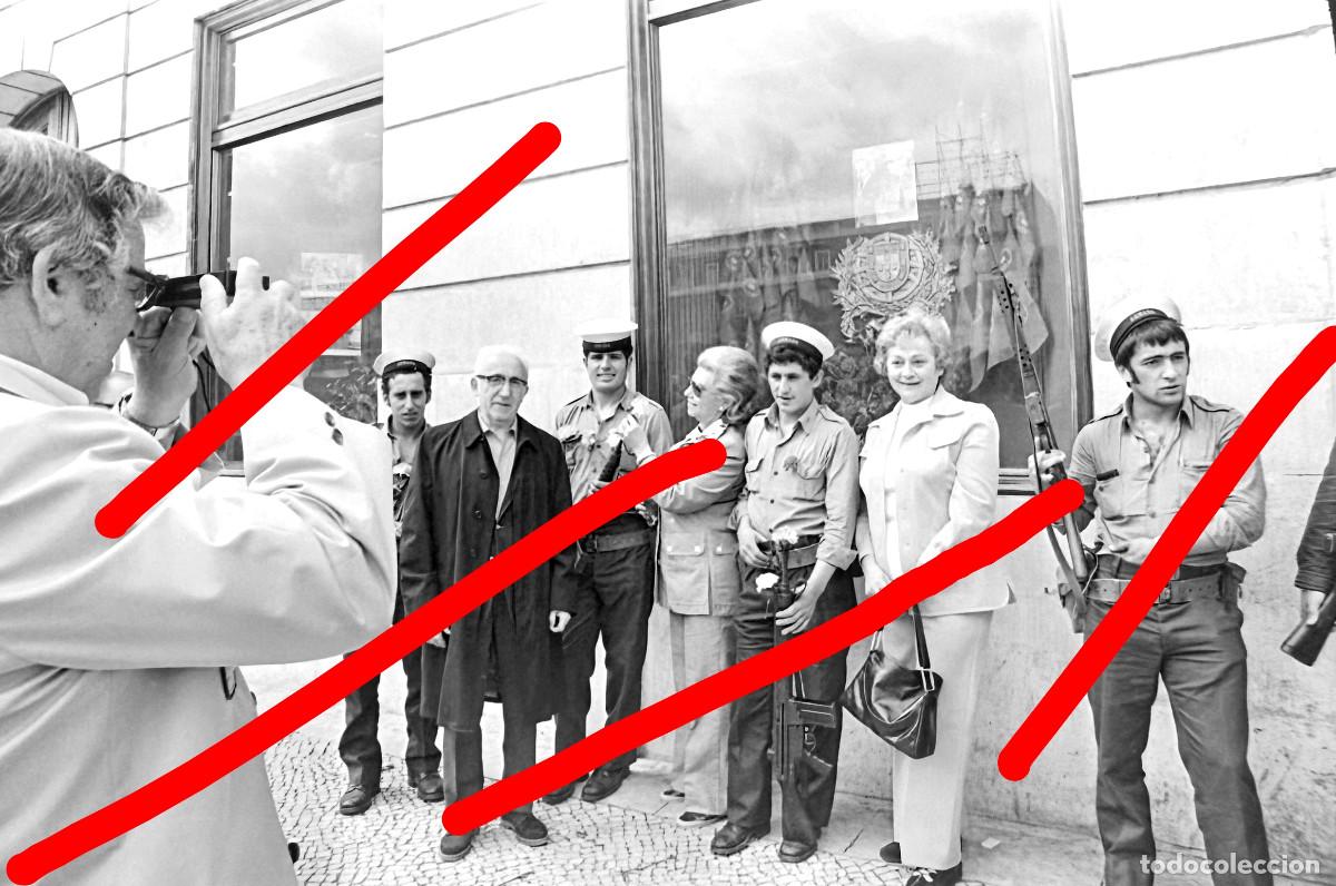 Fotograf&iacute;a antigua: Revoluci&oacute;n de los Claveles Portugal - NEGATIVO DE CELULOIDE - A Revolu&ccedil;&atilde;o dos Cravos