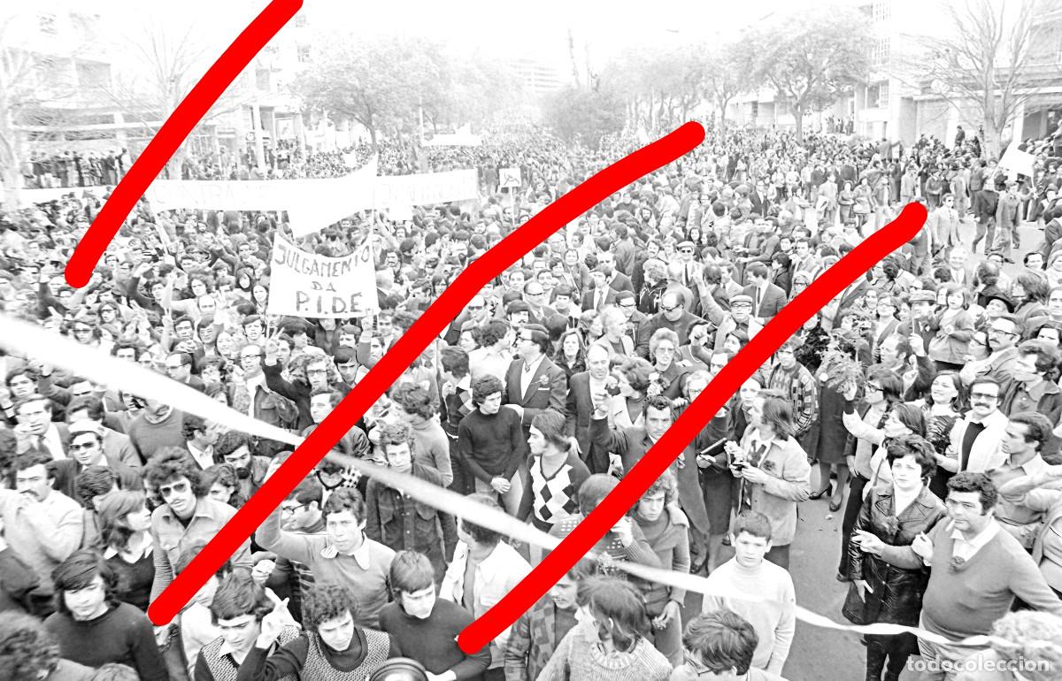 Fotograf&iacute;a antigua: Revoluci&oacute;n de los Claveles Portugal - NEGATIVO DE CELULOIDE - A Revolu&ccedil;&atilde;o dos Cravos