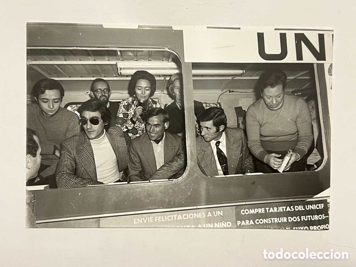 Photographie ancienne: VALENCIA. Fotograf&iacute;a Luis Vidal Campa&ntilde;a de Navidad.. Venta de tarjetas de la UNICEF (h.1970?)