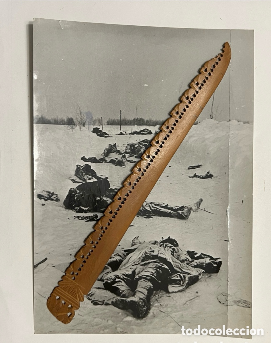 Fotografia antiga: II GUERRA MUNDIAL. RUSIA, DIVISI&Oacute;N AZUL..? campo de batalla, cubierto de comunistas muertos