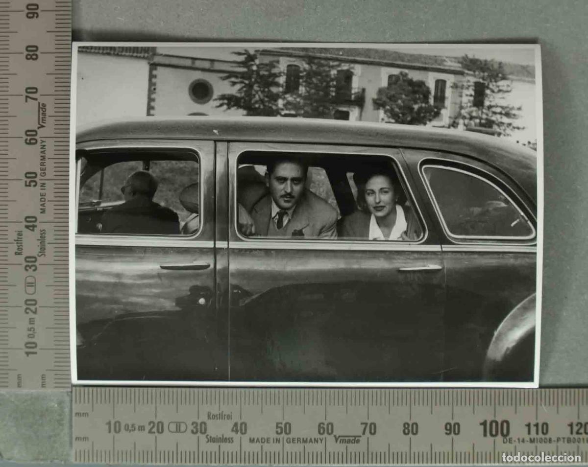 Fotografia antiga: FOTOGRAFIA. VISTA DE COCHE EN PORCUNA. HACIA 1940