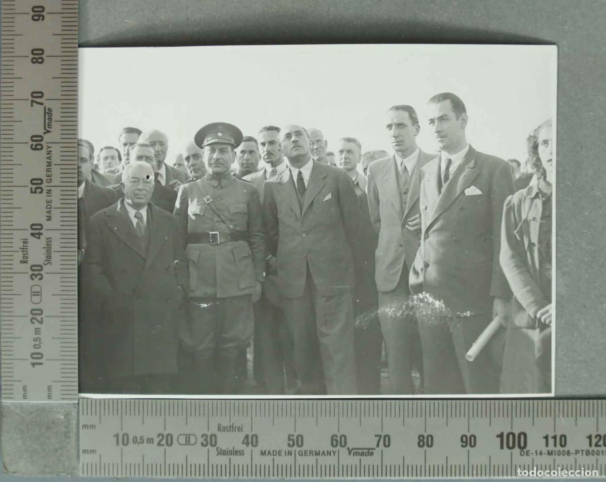 Alte Fotografie: FOTOGRAFIA. ACTO EN EL Grupo Escolar de Lopera. HACIA 1940