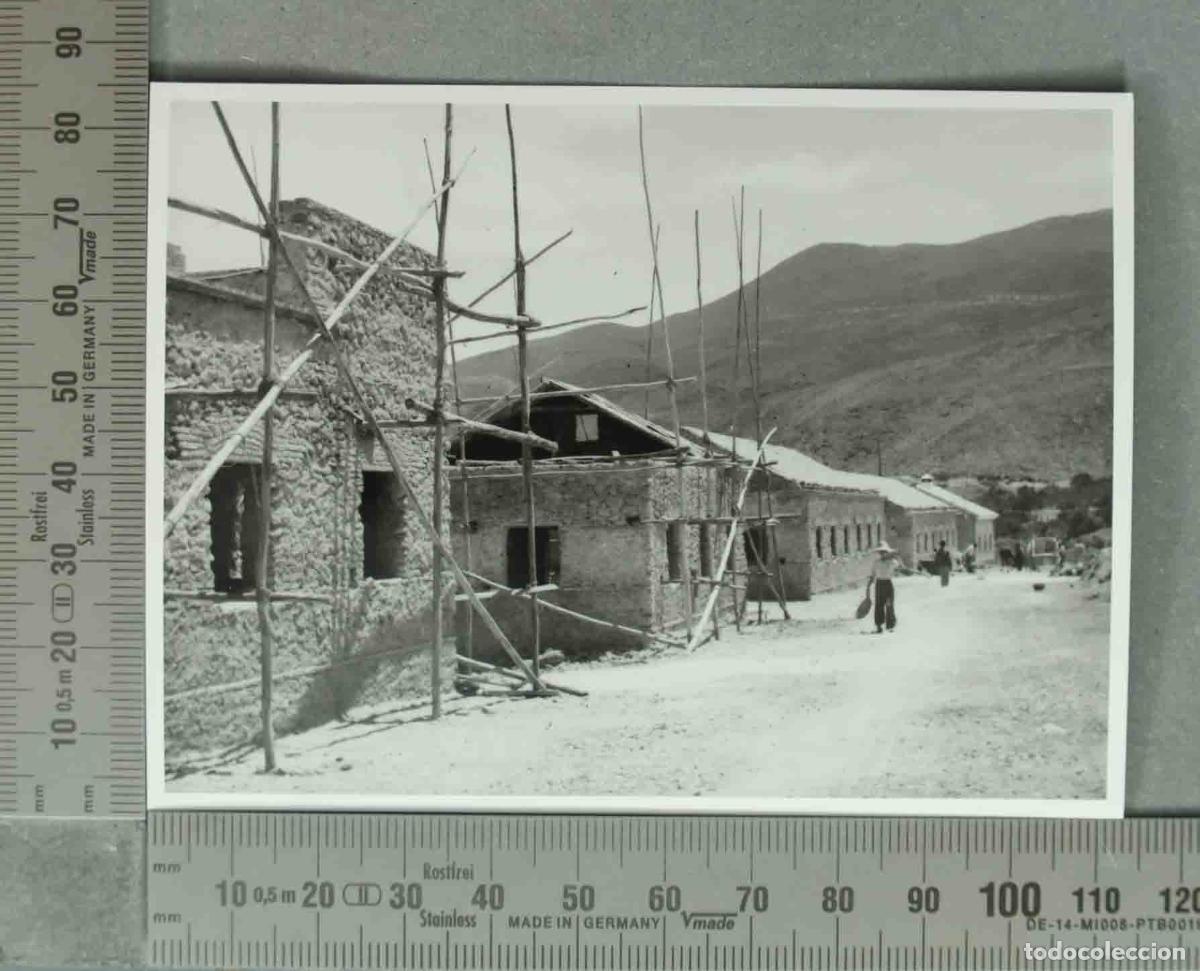 Alte Fotografie: FOTOGRAFIA. CONSTRUCCION VIVIENDAS. LOS TABLONES. REGIONES DEVASTADAS. HACIA 1940
