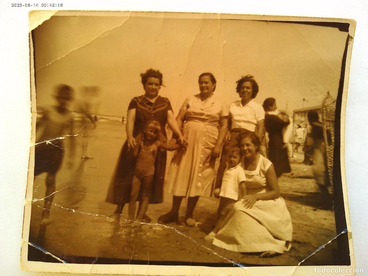 Fotografia antica: MINUTERO DE FOTOGRAFO AMBULANTE DE MUJERES EN LA PLAYA , NI&Ntilde;A EN BA&Ntilde;ADOR