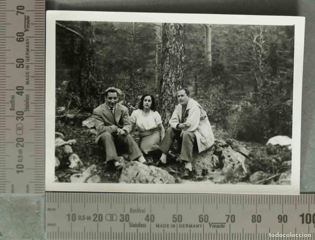 Fotografia antiga: FOTOGRAFIA. JOVENES EN EL CAMPO. HACIA 1950
