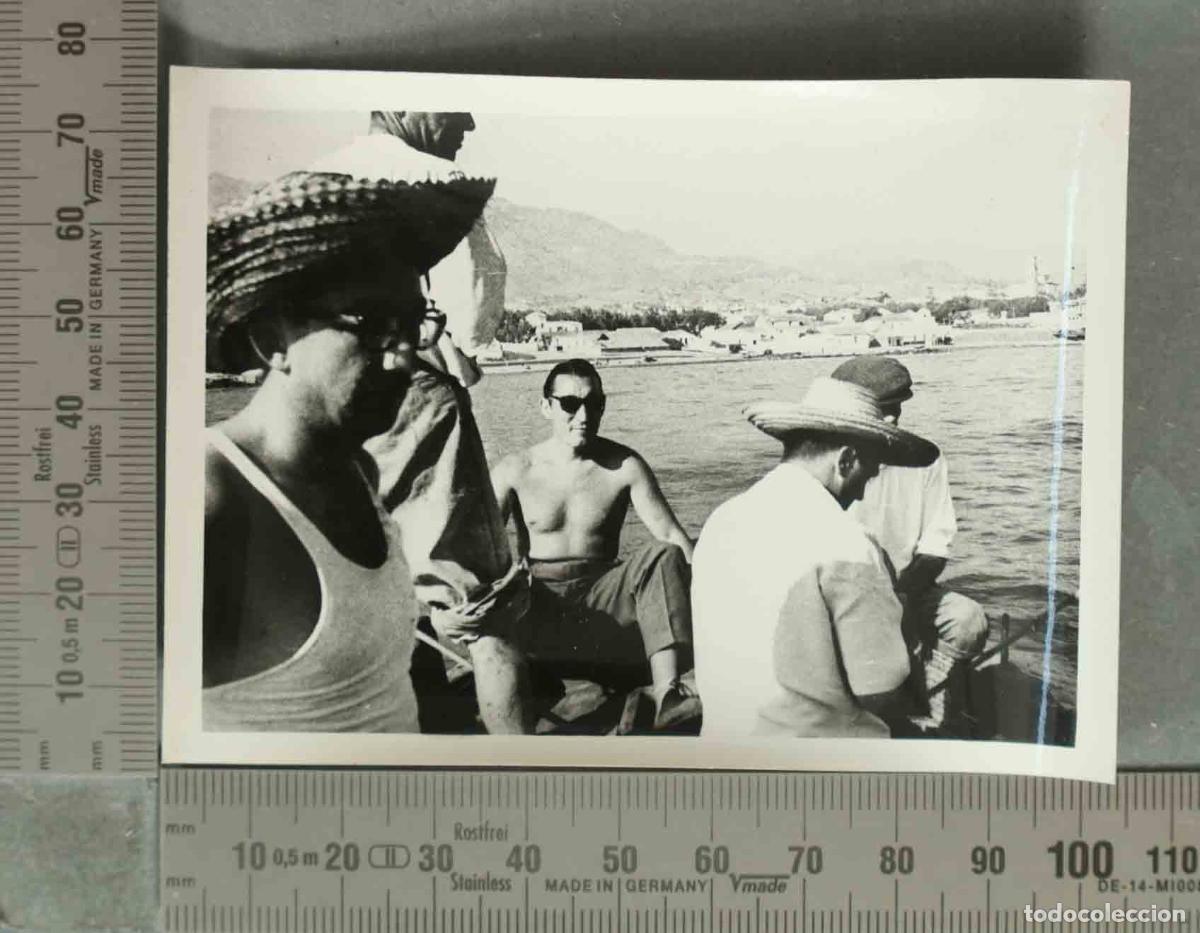 Fotograf&iacute;a antigua: FOTOGRAFIA. GRUPO HOMBRES. PLAYA CADIZ