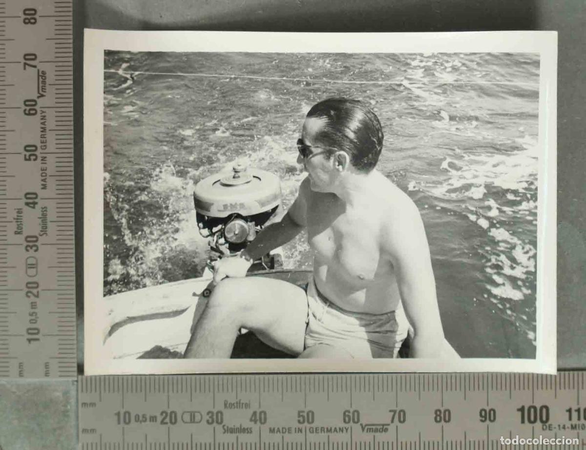 Fotograf&iacute;a antigua: FOTOGRAFIA. HOMBRE EN EMBARCACION