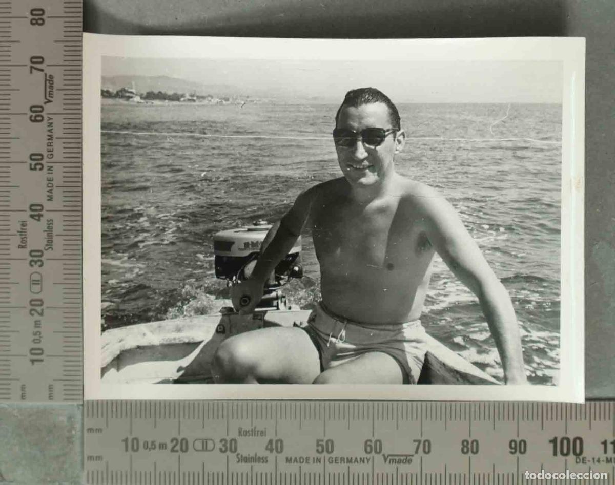 Fotograf&iacute;a antigua: FOTOGRAFIA. HOMBRE EN EMBARCACION
