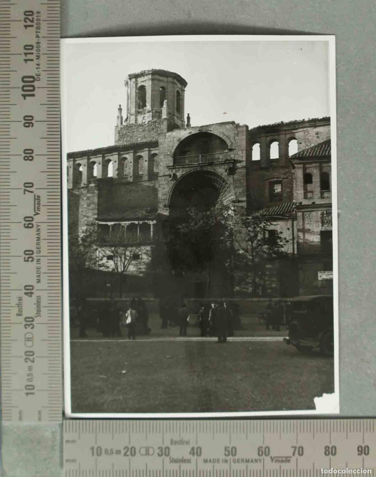 Fotografia antiga: FOTOGRAFIA. VISTA Parroquia de la Asunci&oacute;n. Manzanares DA&Ntilde;OS GUERRA CIVIL. HACIA 1940