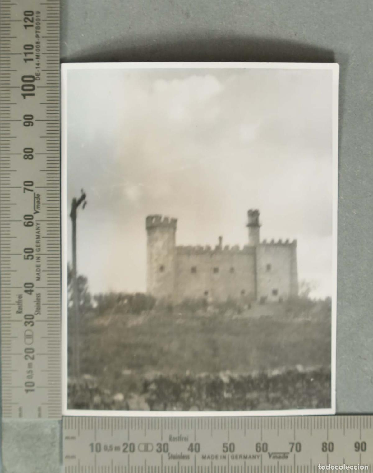 Fotografia antiga: FOTOGRAFIA. Castillo de las Arguijuelas de Arriba. HACIA 1940