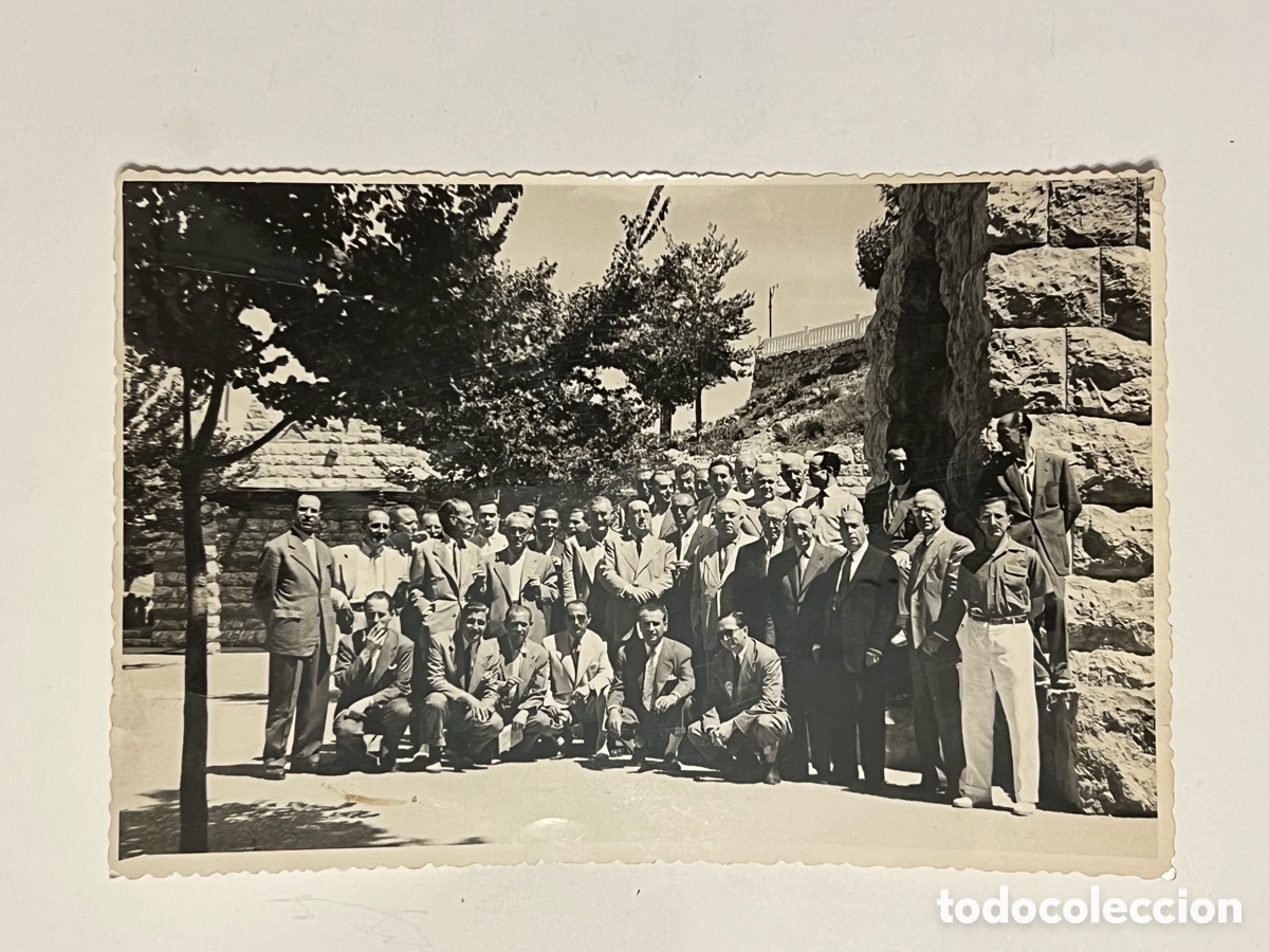 Antique Photography: VALENCIA.. Reuni&oacute;n de Empresarios valencianos&hellip; (h.1950?) Med&iacute;das: 11,5 x 17,5 cm.,