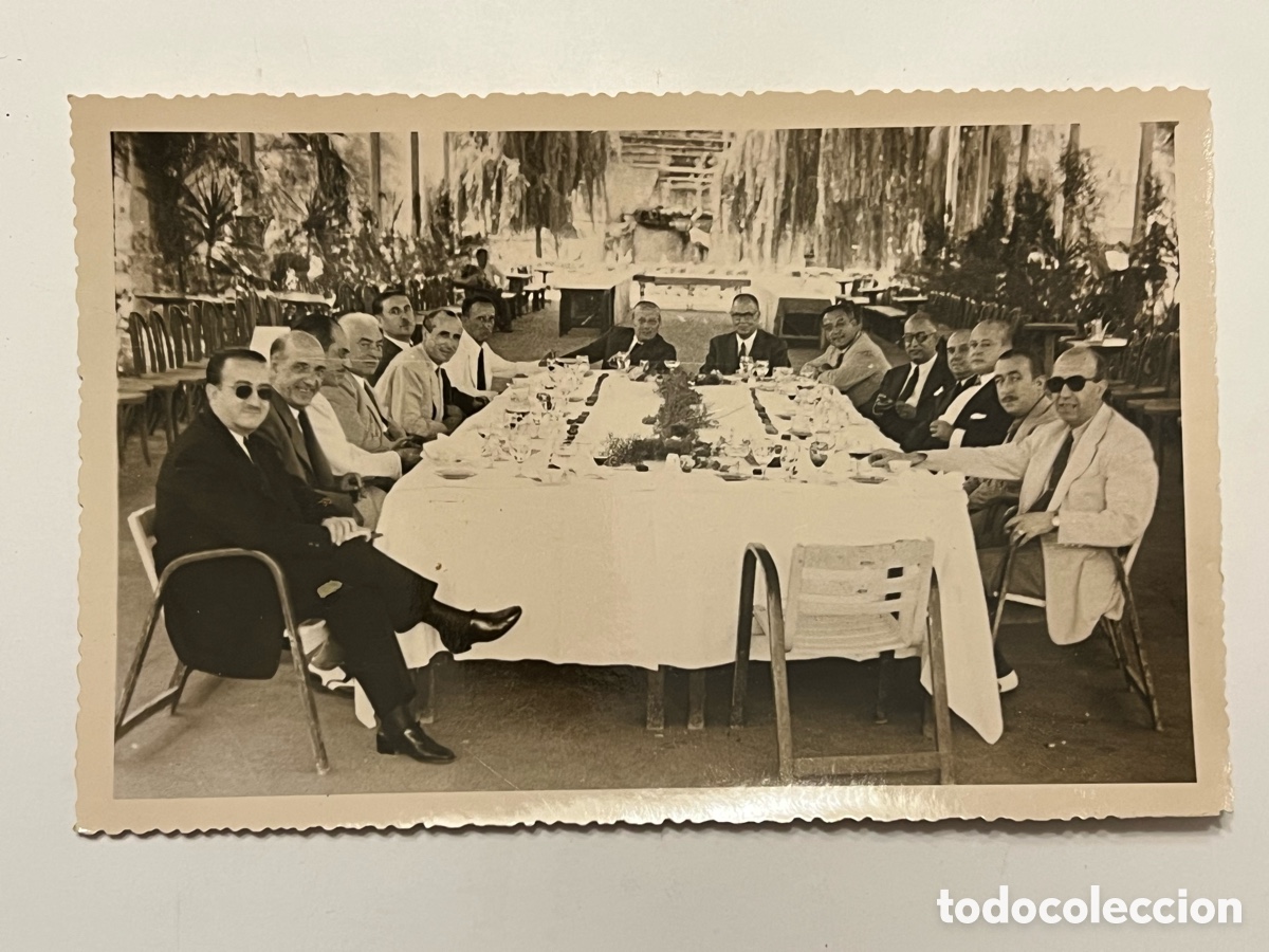 Fotografia antiga: VALENCIA.. Reuni&oacute;n de Empresarios valencianos&hellip; Foto Finezas (h.1950?) Med&iacute;das: 11,5 x 17,5 cm