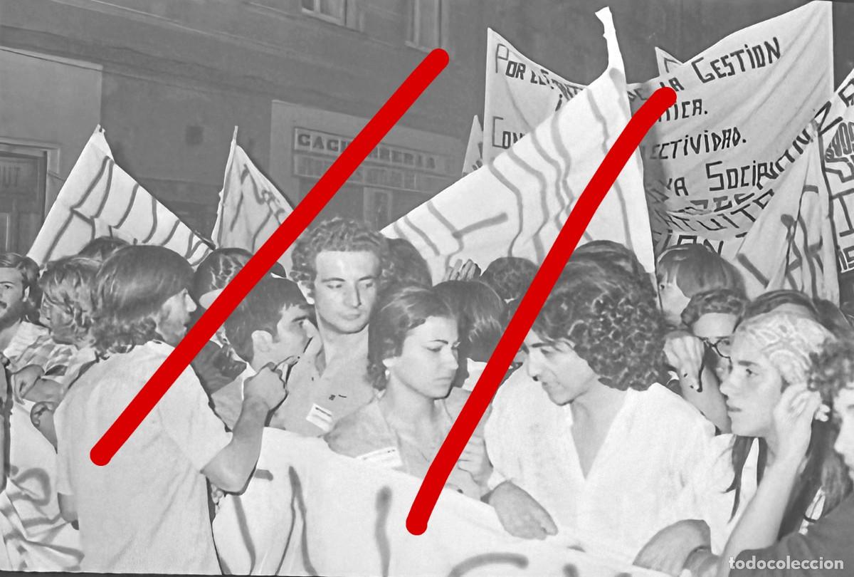 Fotograf&iacute;a antigua: Manifestaci&oacute;n Sanitaria Madrid A&ntilde;os 70 - Negativo de Celuloide