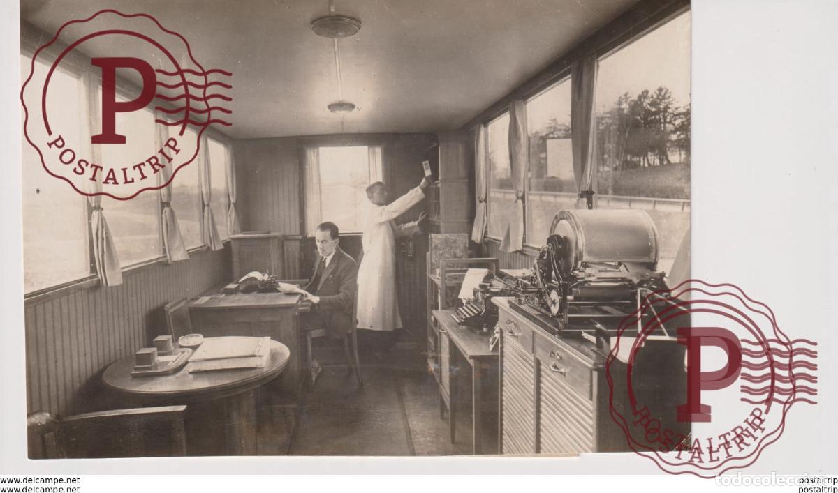 Alte Fotografie: WERKSTATT AUF GUMMIR&Auml;DERN RIESEN AUTOZUG M&Uuml;NCHEN DEUTSCHLAND GERMANY 17*12CM&nbsp; Fonds Victor FORBIN