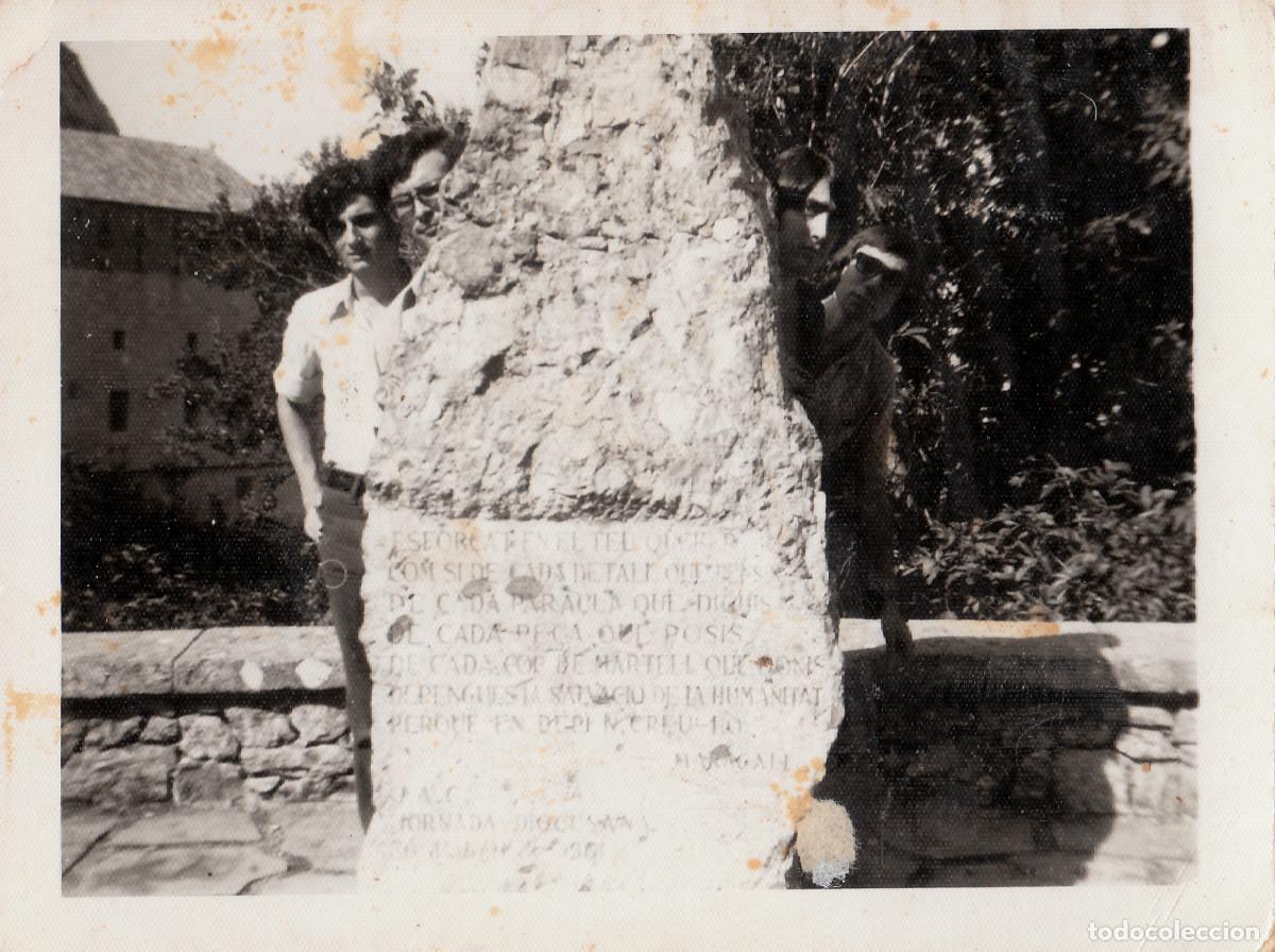 Fotograf&iacute;a antigua: Monolito monumento en homenaje a Joan Maragall. A&ntilde;os 60 pc