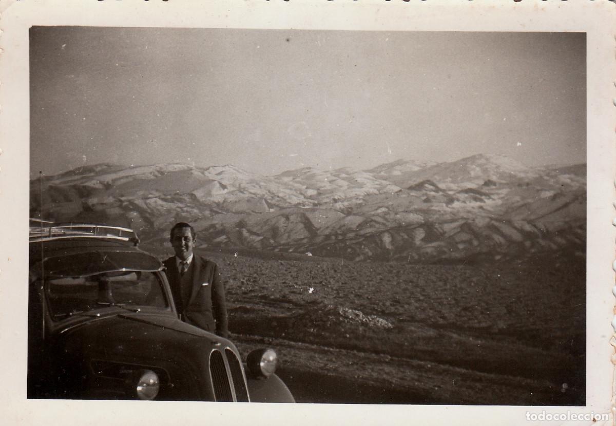 Fotograf&iacute;a antigua: En coche antiguo por los Pirineos?. Mart&iacute;nez Blaya, Cartagena. A&ntilde;os 50 pc