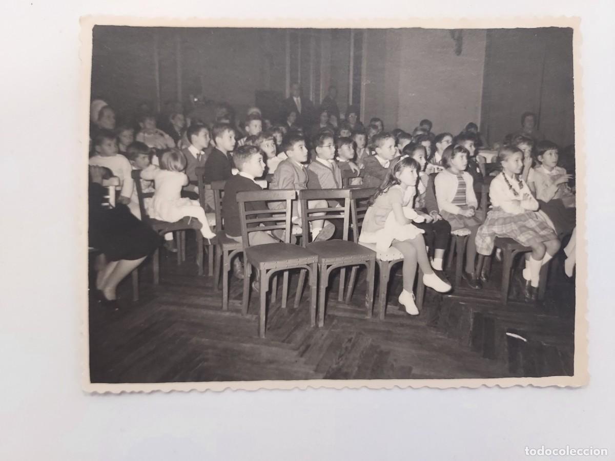 Alte Fotografie: FOTOGRAFIA MASI MADRID. FESTIVAL INFANTIL ESCOLAR NAVIDAD DICIEMBRE 1959. 11 X 8