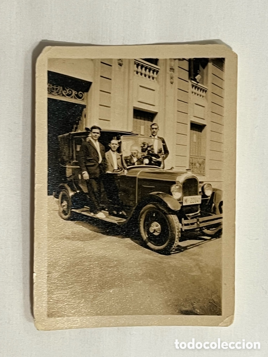 Antique Photography: MADRID.. Fotograf&iacute;a antigua Conduciendo el viejo Ford (h.1920?) Med&iacute;das: 6,5 x 9 cm