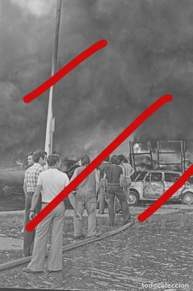 Fotograf&iacute;a antigua: Incendio cementerio de Coches Madrid A&ntilde;os 70 - Negativo de Celuloide