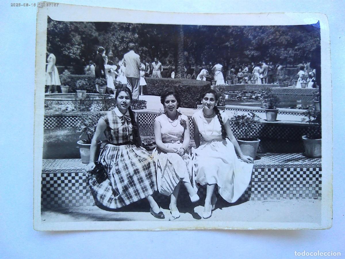 Fotografia antica: MINUTERO DEL FOTOGRAFO DEL PARQUE : CHICAS POSANDO , A&Ntilde;OS 50