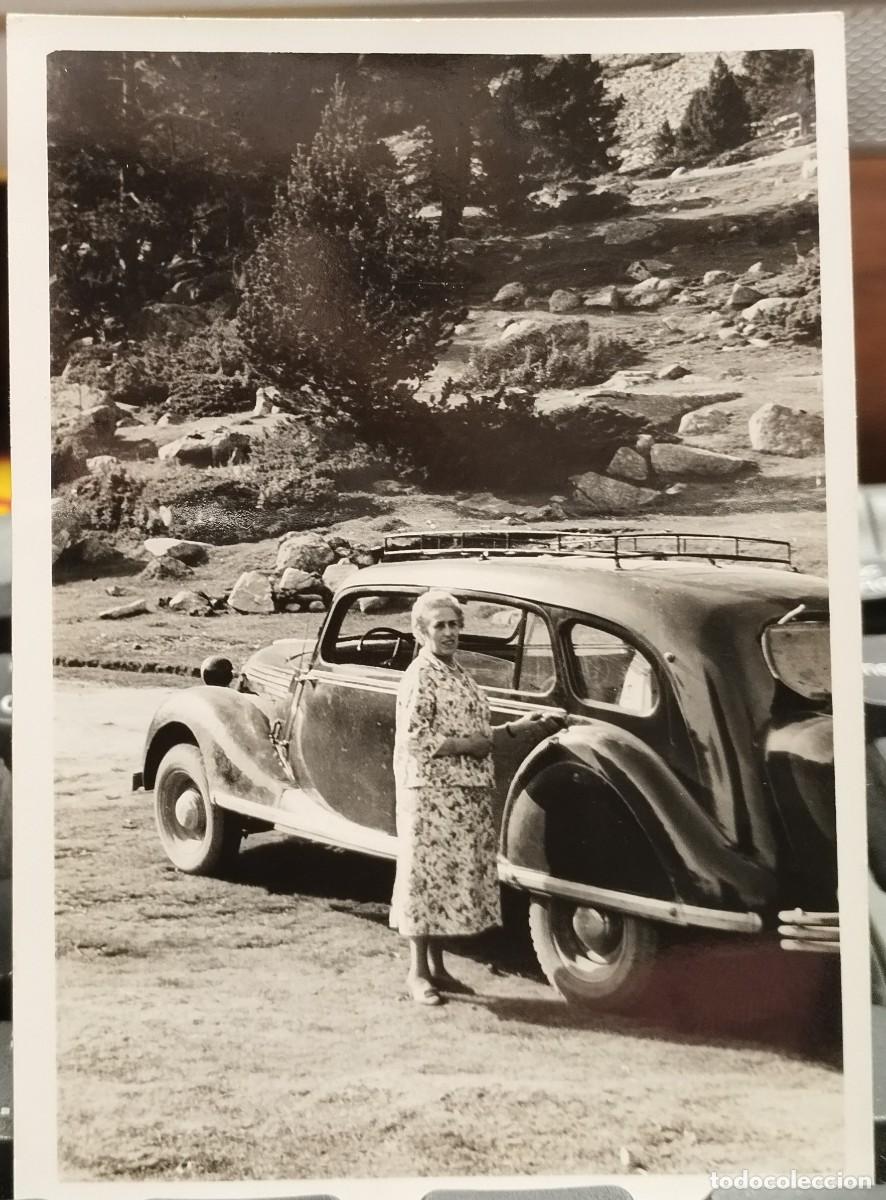 Fotograf&iacute;a antigua: FOTO LLAC DE SANT MAURICI (LLEIDA) TAXI DEL &rdquo;VERSALLES&rdquo; POBLA DE SEGUR A&Ntilde;OS 50
