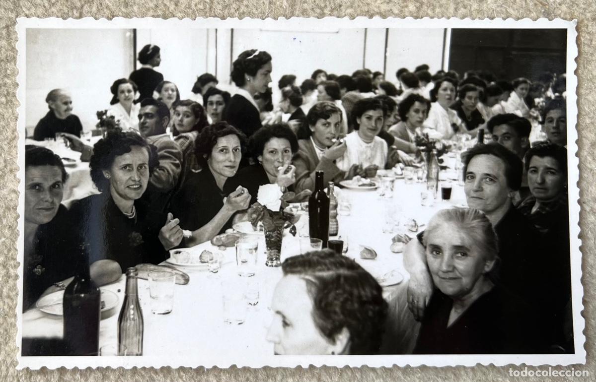 Alte Fotografie: Fotograf&iacute;a F&aacute;brica de Productos Esmaltados del Norte (Bodas de Plata, 1953) - Basauri - Vizcaya