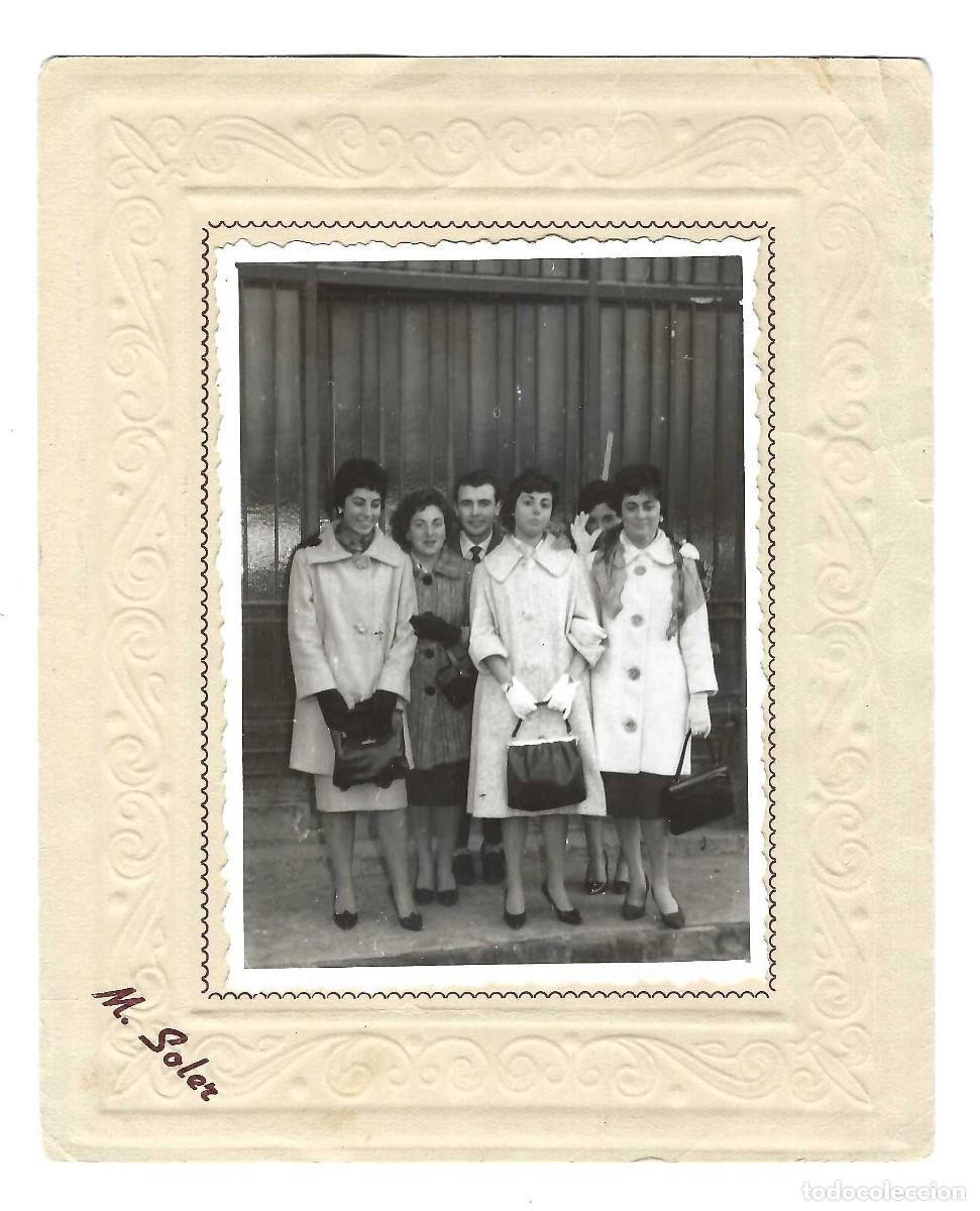 Fotograf&iacute;a antigua: FOTOGRAF&Iacute;A- GRUPO DE SE&Ntilde;ORAS. FOT&Oacute;GRAFO M. SOLER. SANTS. BARCELONA. A&Ntilde;OS 60