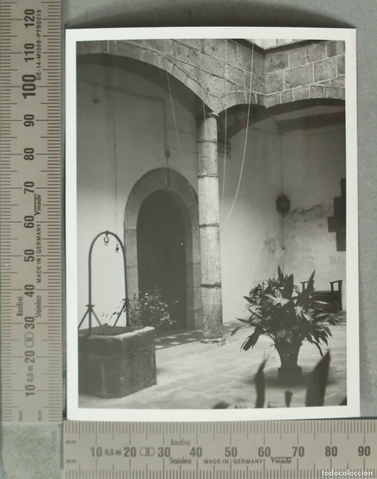 Fotograf&iacute;a antigua: FOTOGRAFIA. INTERIOR PATIO CACERES. HACIA 1940