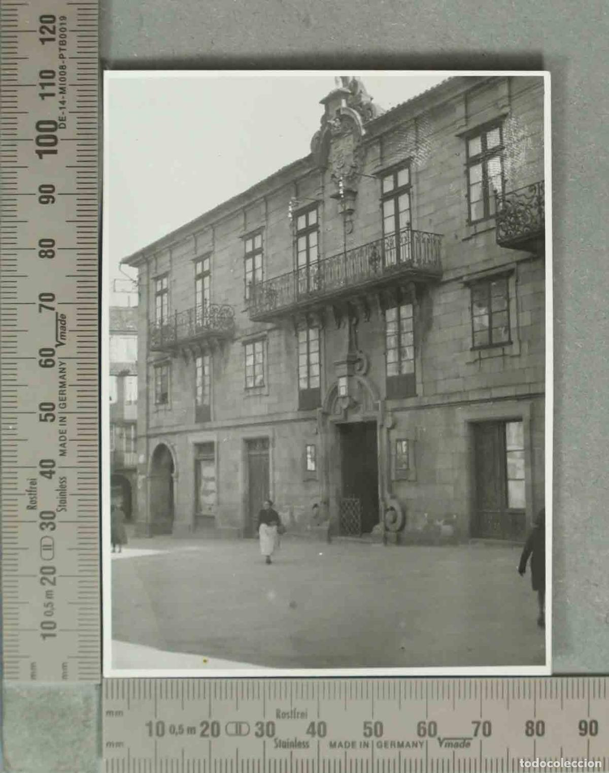 Fotograf&iacute;a antigua: FOTOGRAFIA. PLAZA DE TORAL. SANTIAGO DE COMPOSTELA. HACIA 1940