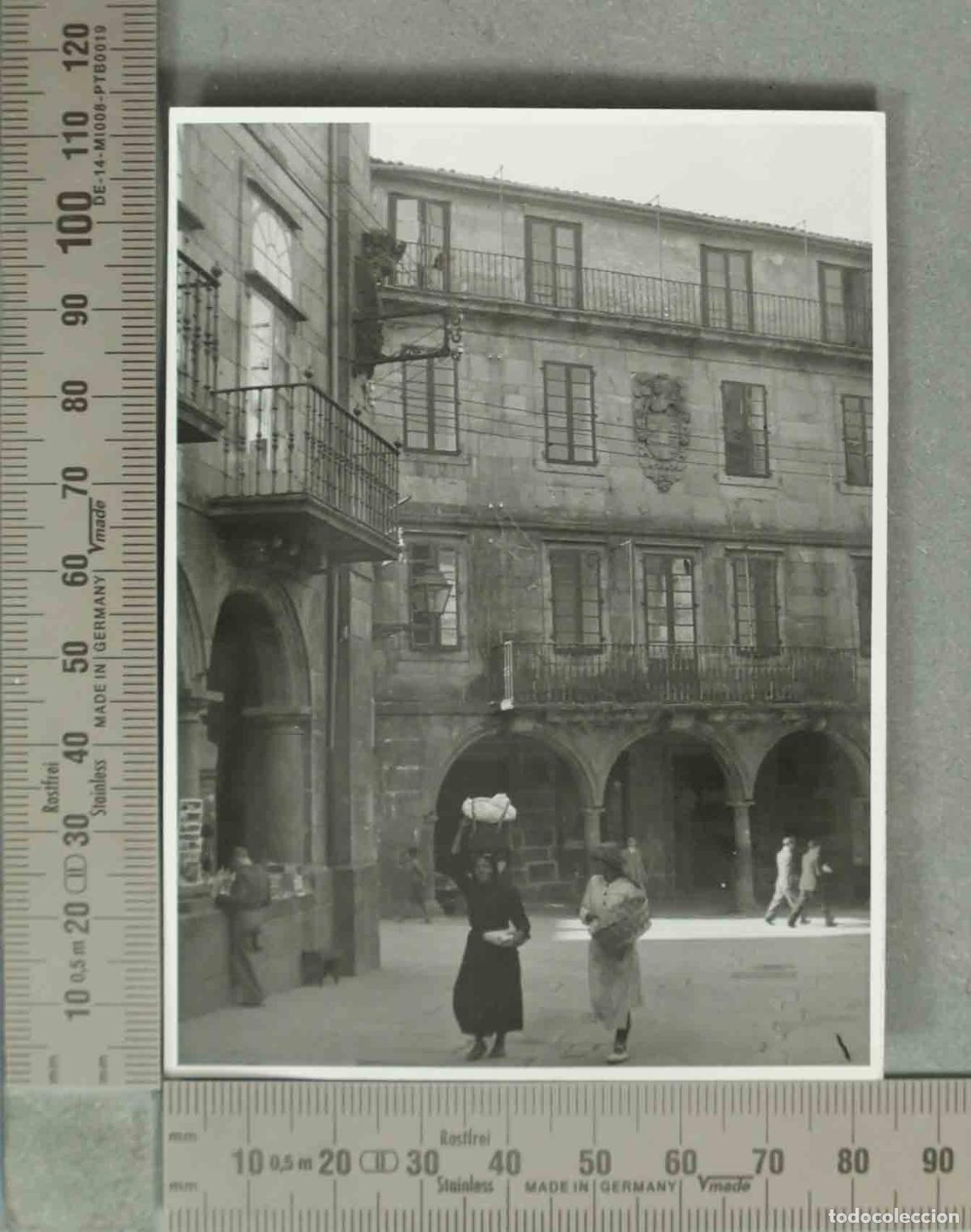 Fotograf&iacute;a antigua: FOTOGRAFIA. VISTA SANTIAGO DE COMPOSTELA. TIPOS POPULARES. HACIA 1940